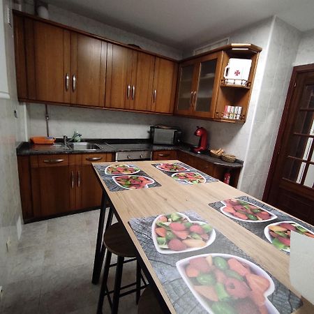 Appartamento H & L Fogar Do Camino Padrón Esterno foto